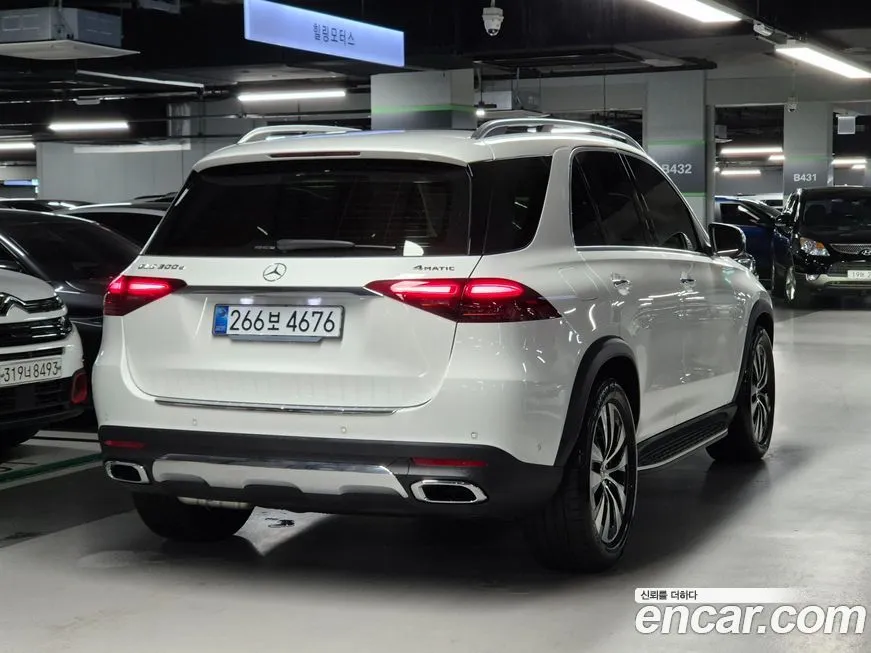 Mercedes-Benz GLE-Class — фото 5