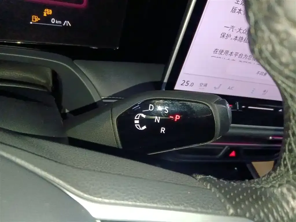 Volkswagen Magotan 2024 из CN, фото 5