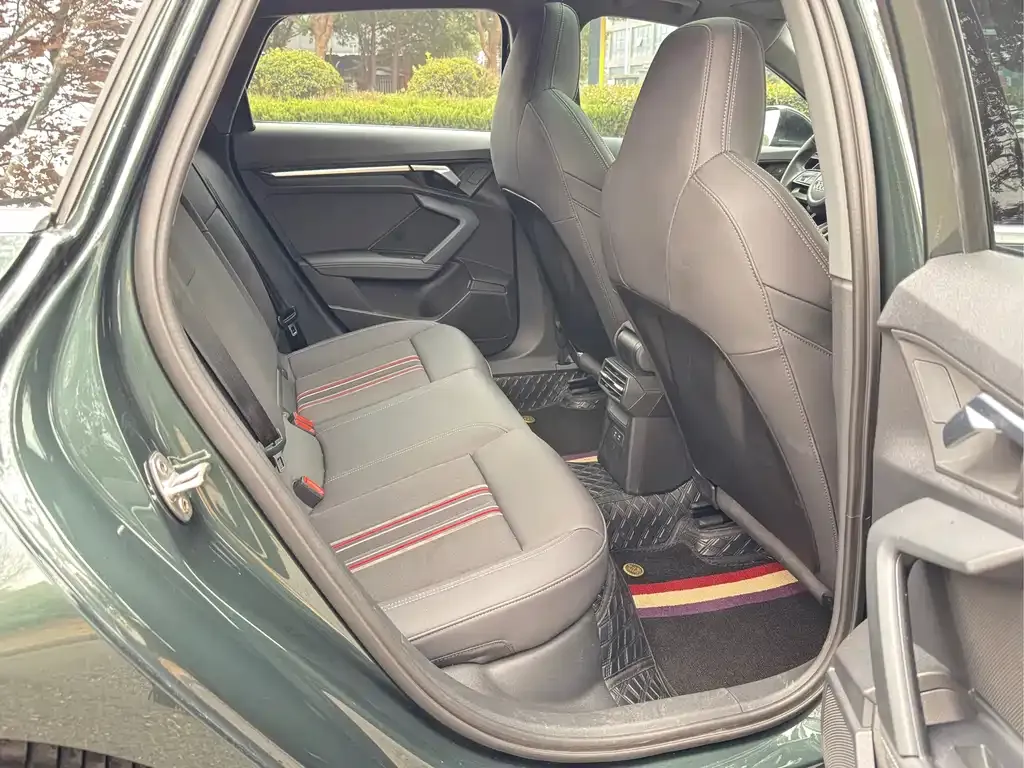 Audi A3 2023 из CN, фото 7