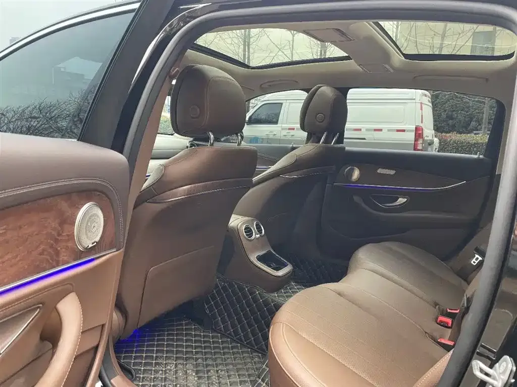 Mercedes-Benz E-Class New Energy 2023 из CN, фото 2