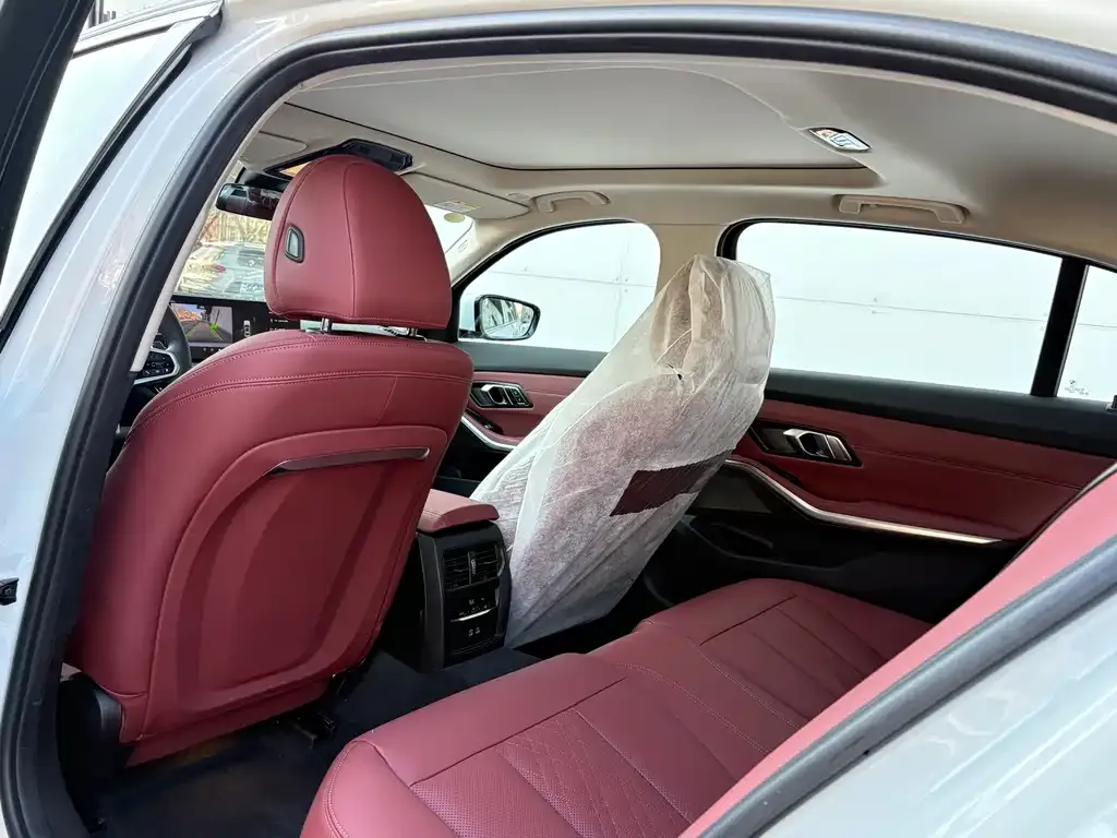 BMW 3 Series 2026 из CN, фото 9