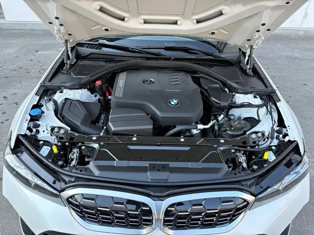 BMW 3 Series 2026 из CN, фото 8
