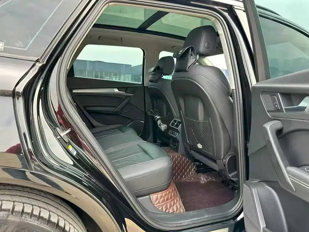 Audi Q5L 2022 из CN, фото 10