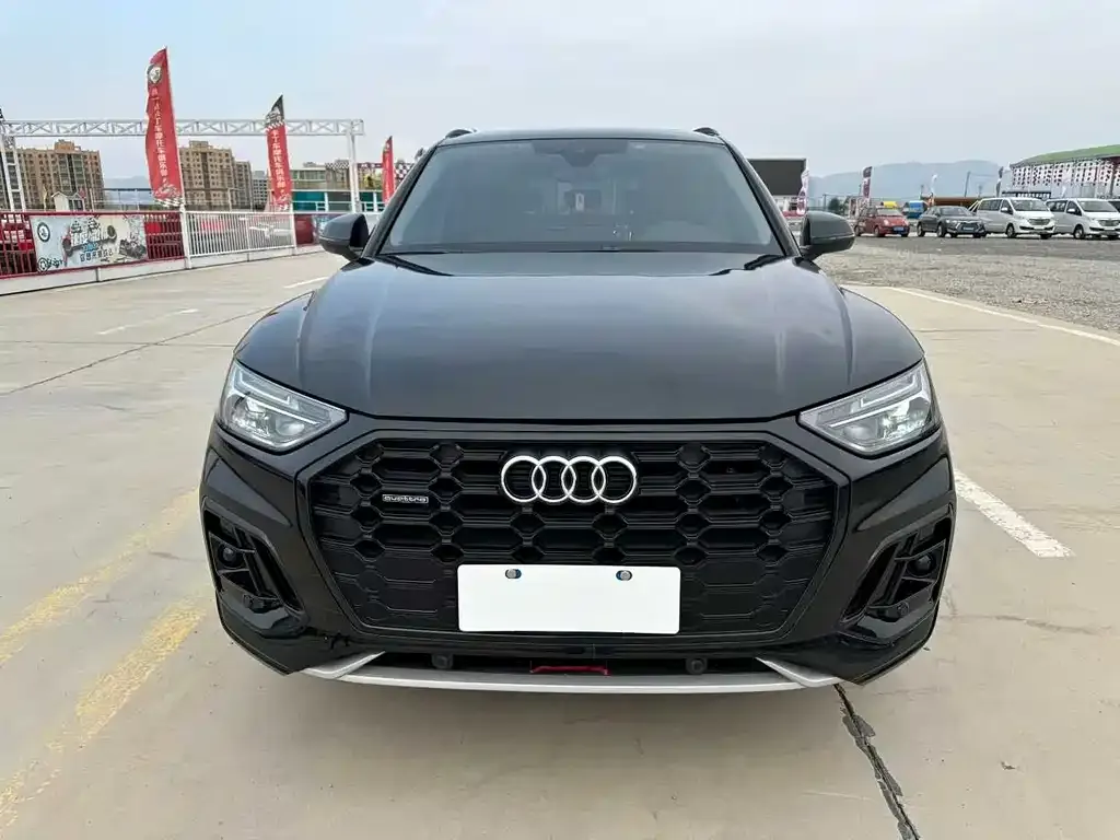 Audi Q5L 2022 из CN, фото 9