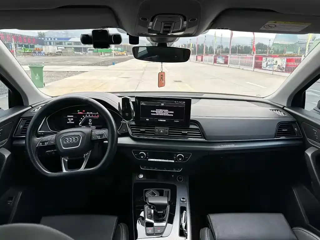 Audi Q5L 2022 из CN, фото 3