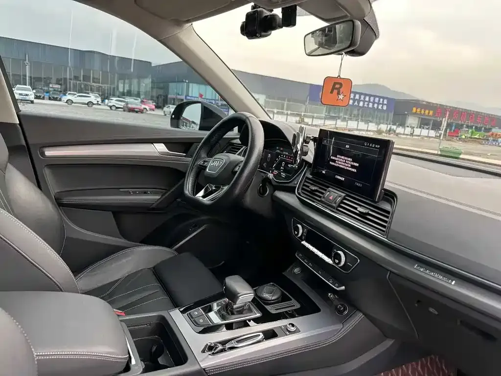 Audi Q5L 2022 из CN, фото 4