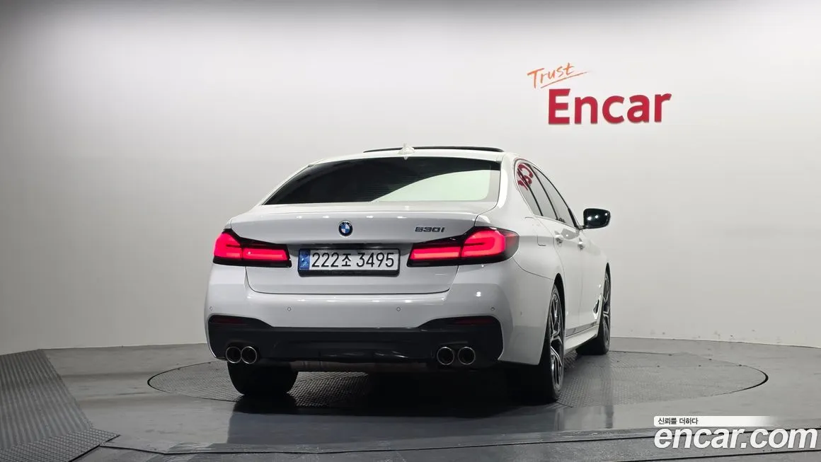 BMW 5-Series 2023 из KR, фото 10