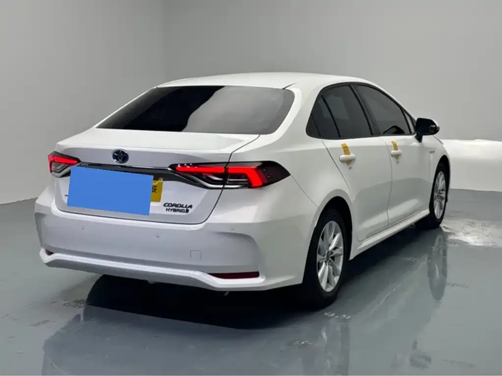 Toyota Corolla 2023 из CN, фото 3