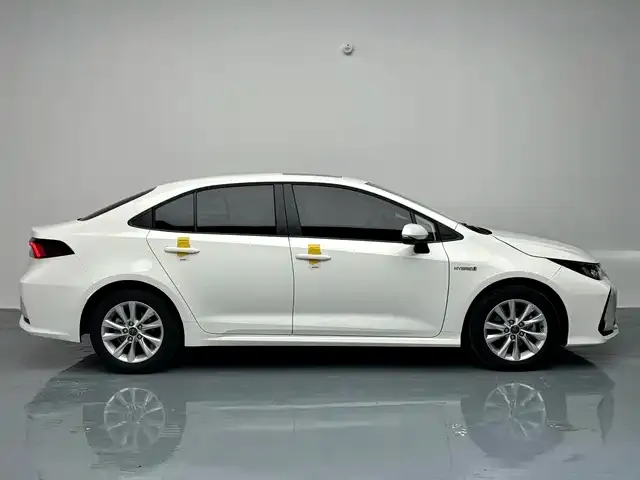 Toyota Corolla 2023 из CN, фото 2