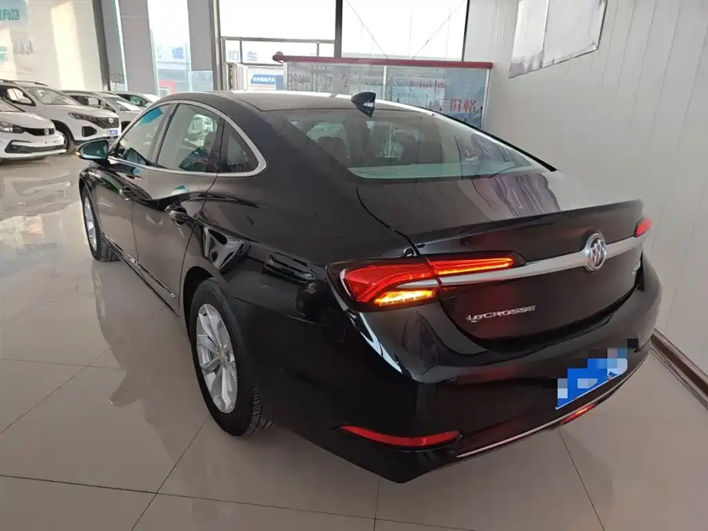 Buick LaCrosse 2022 из CN, фото 3