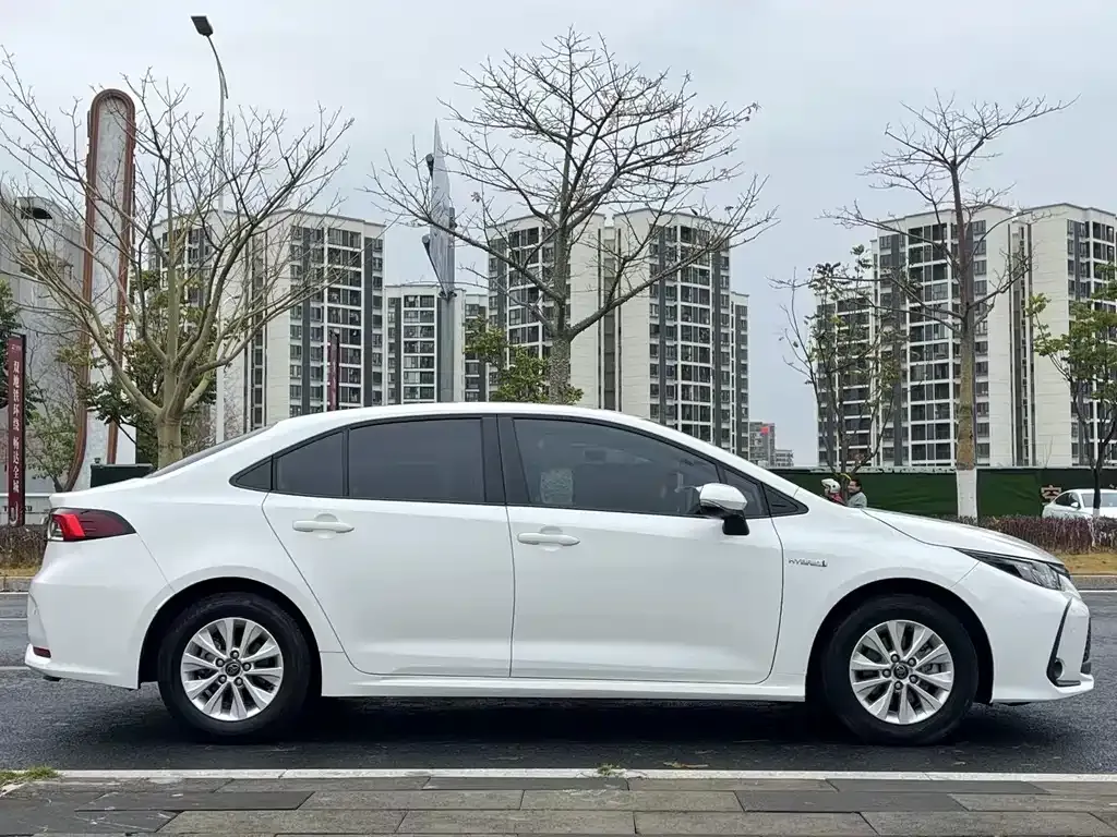 Toyota Corolla 2023 из CN, фото 4