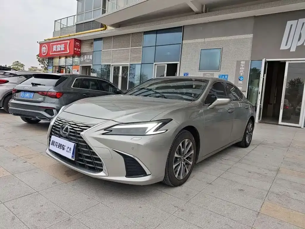 Lexus ES 2025 из CN, фото 1
