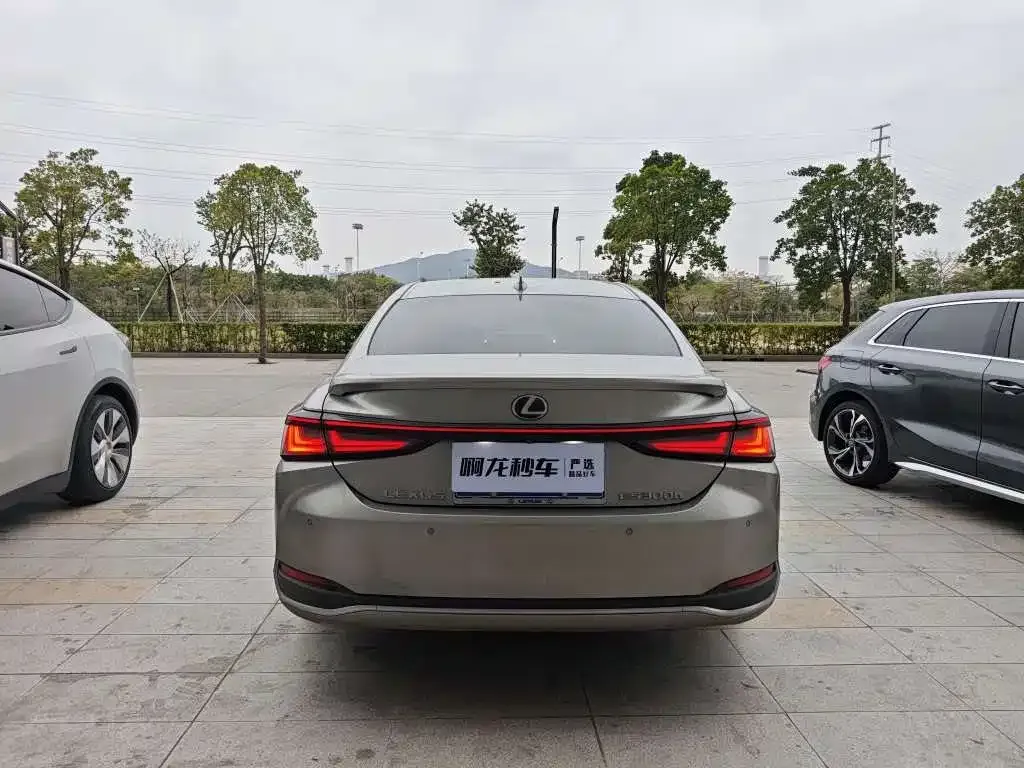 Lexus ES 2025 из CN, фото 6
