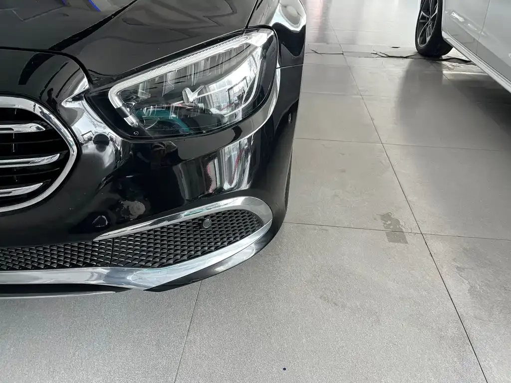 Mercedes-Benz E-Class 2022 из CN, фото 2