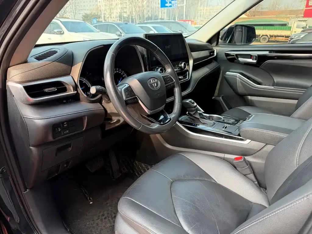 Toyota Highlander 2023 из CN, фото 2
