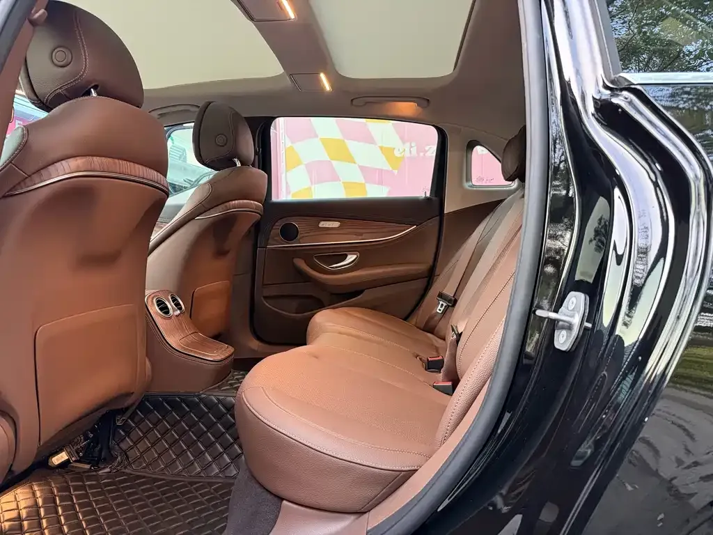 Mercedes-Benz E-Class 2023 из CN, фото 10