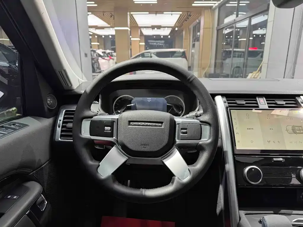 Land Rover Discovery 2023 из CN, фото 2
