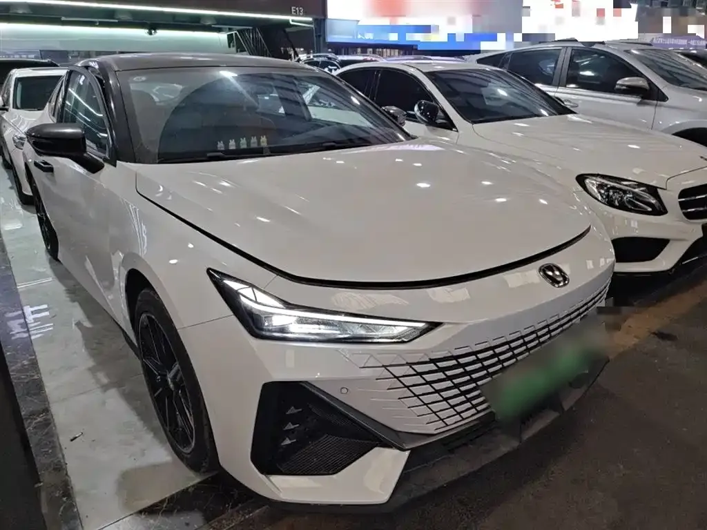 Changan UNI-V iDD 2023 из CN, фото 4