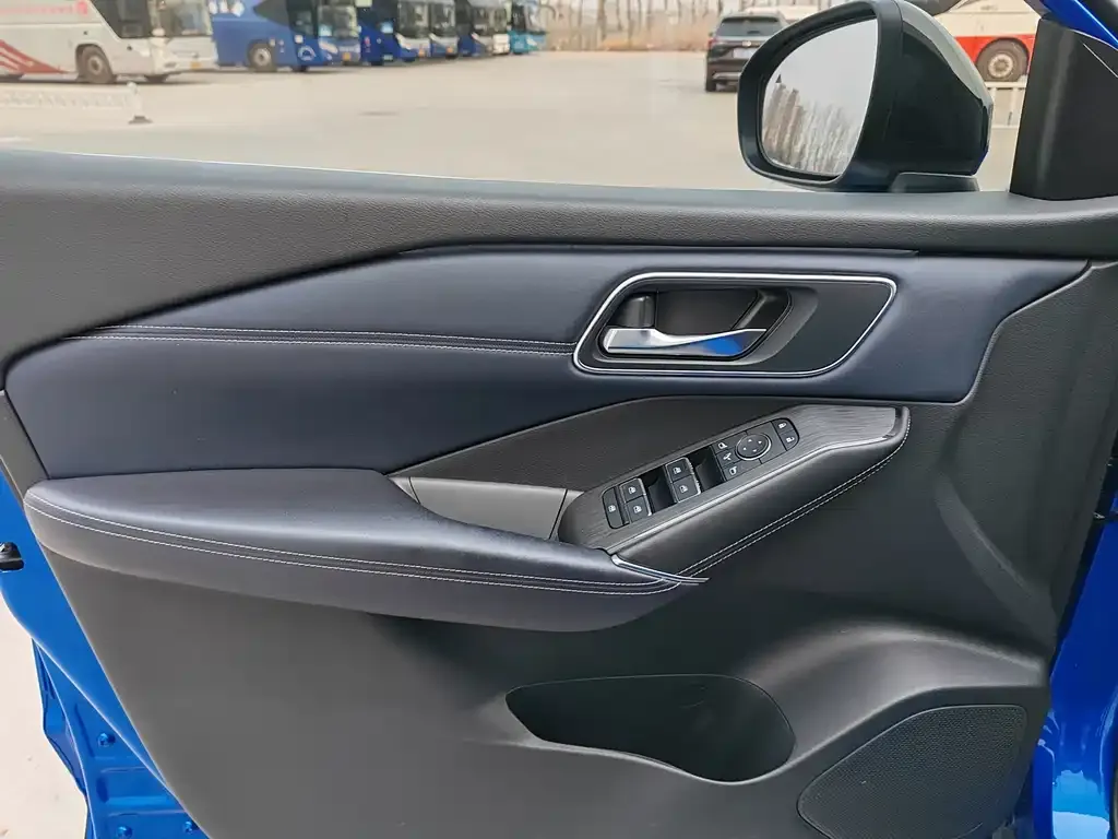Nissan Qashqai 2023 из CN, фото 8