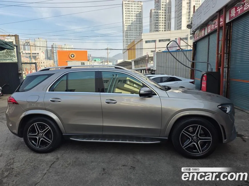 Mercedes-Benz GLE-Class — фото 5