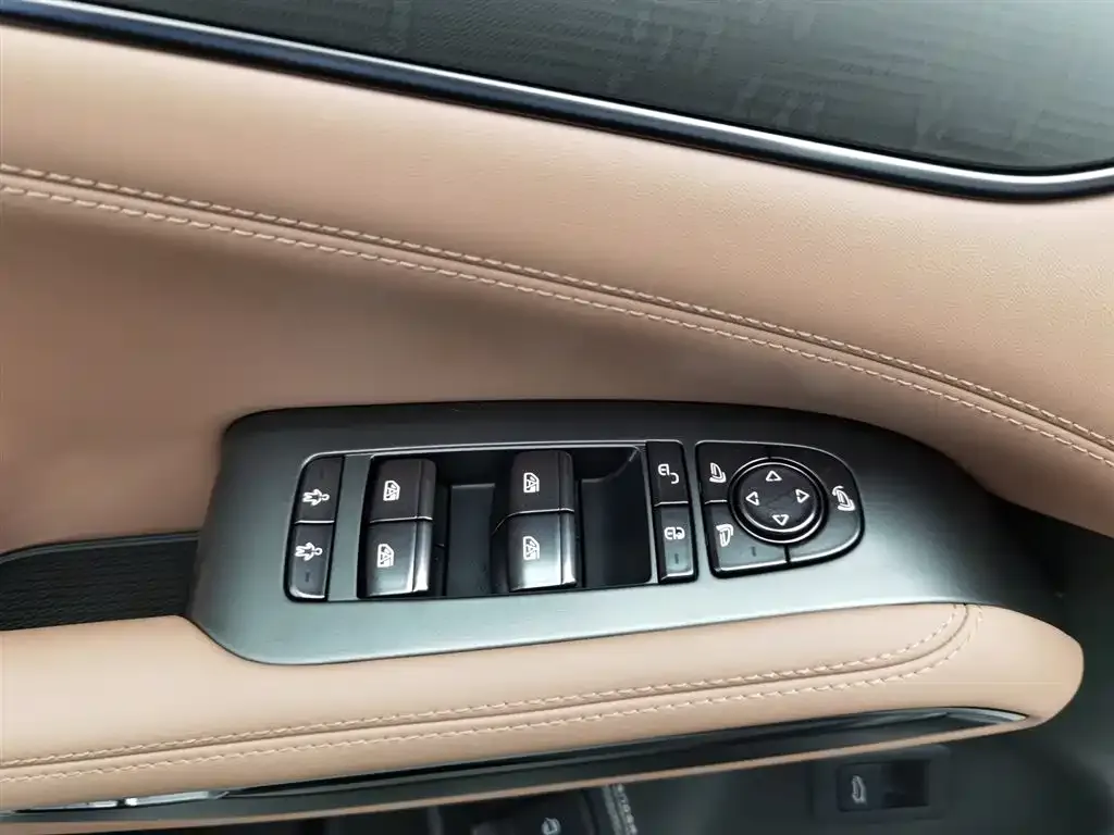 BYD L EV 2024 из CN, фото 4