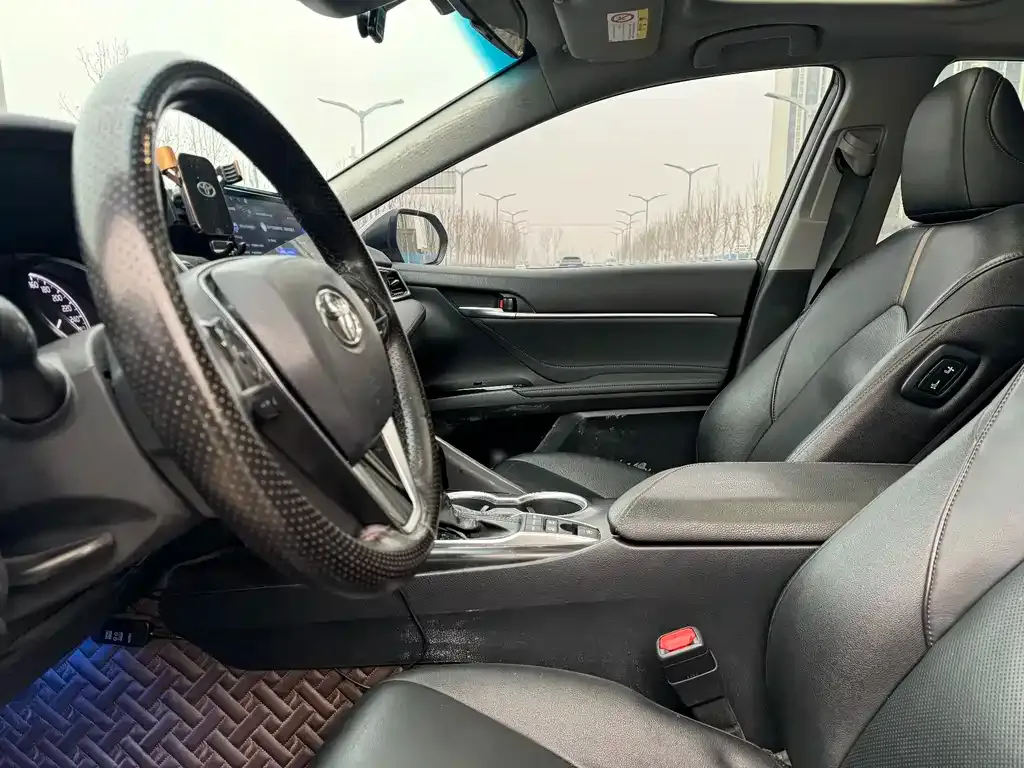 Toyota Camry 2021 из CN, фото 5