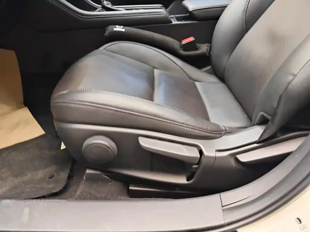 Mazda 3 Axela 2022 из CN, фото 3