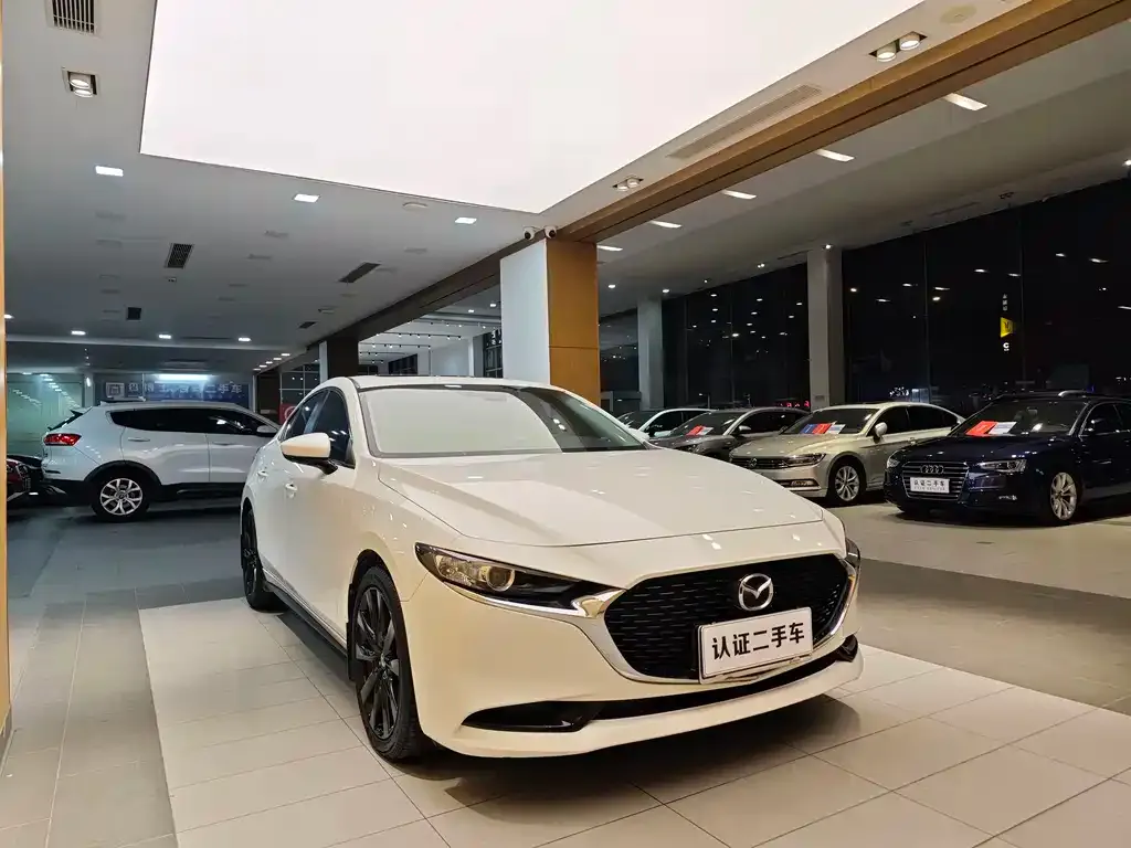 Mazda 3 Axela 2022 из CN, фото 4