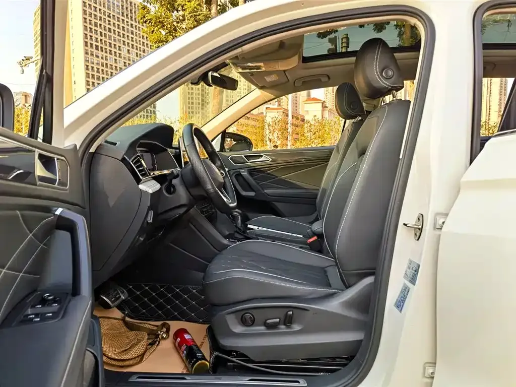 Volkswagen Tiguan L 2022 из CN, фото 6