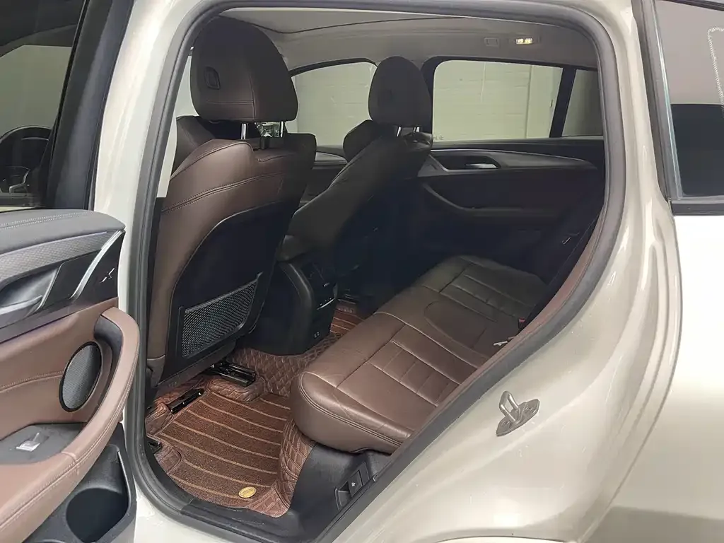 BMW X4 2021 из CN, фото 7