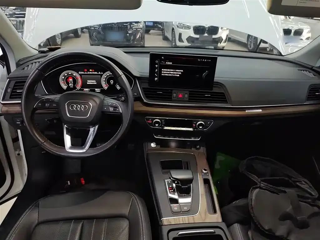 Audi Q5L 2022 из CN, фото 5