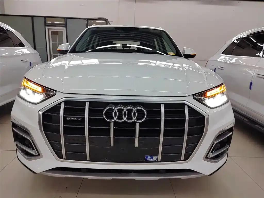 Audi Q5L 2022 из CN, фото 2