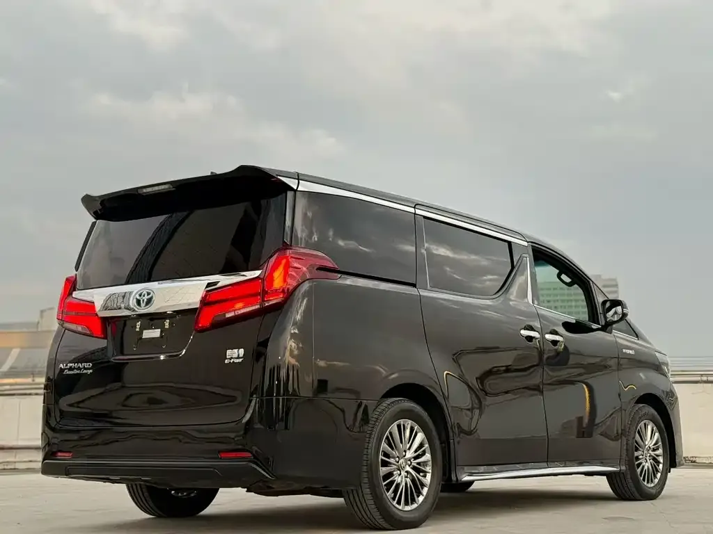 Toyota Alphard 2021 из CN, фото 2