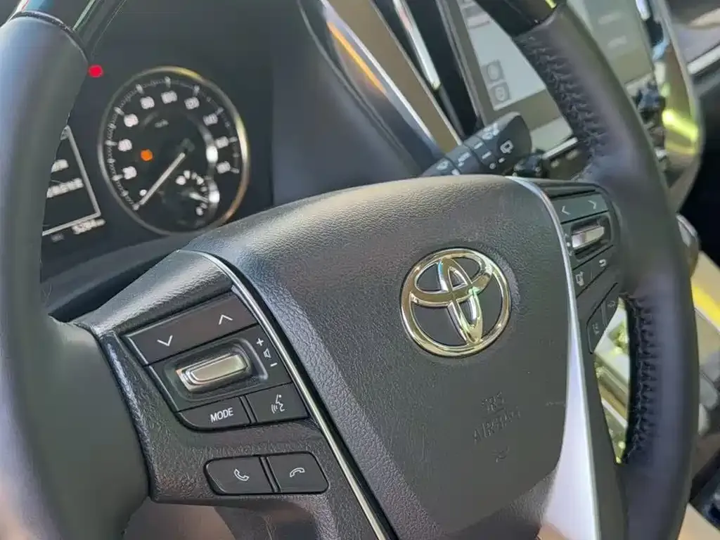 Toyota Alphard 2021 из CN, фото 8