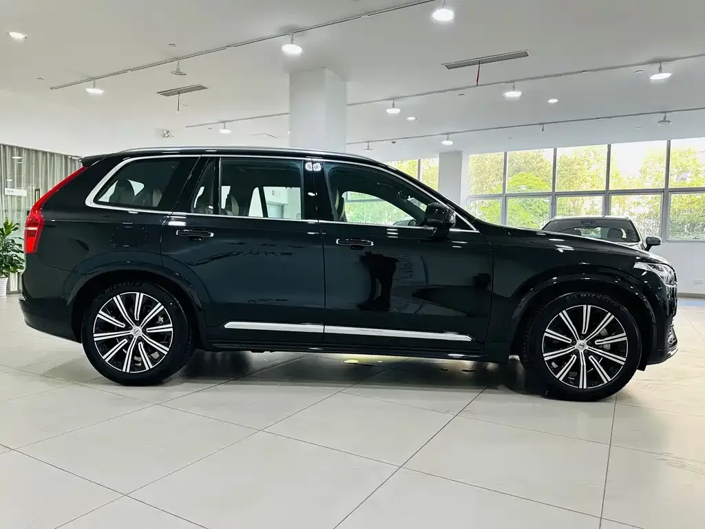 Volvo XC90 — фото 2