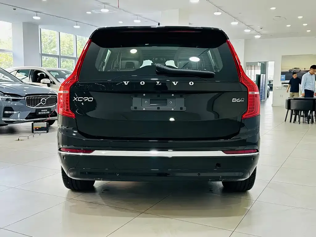Volvo XC90 — фото 3