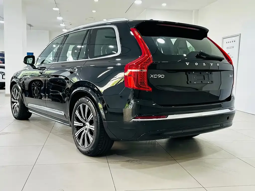 Volvo XC90 — фото 6