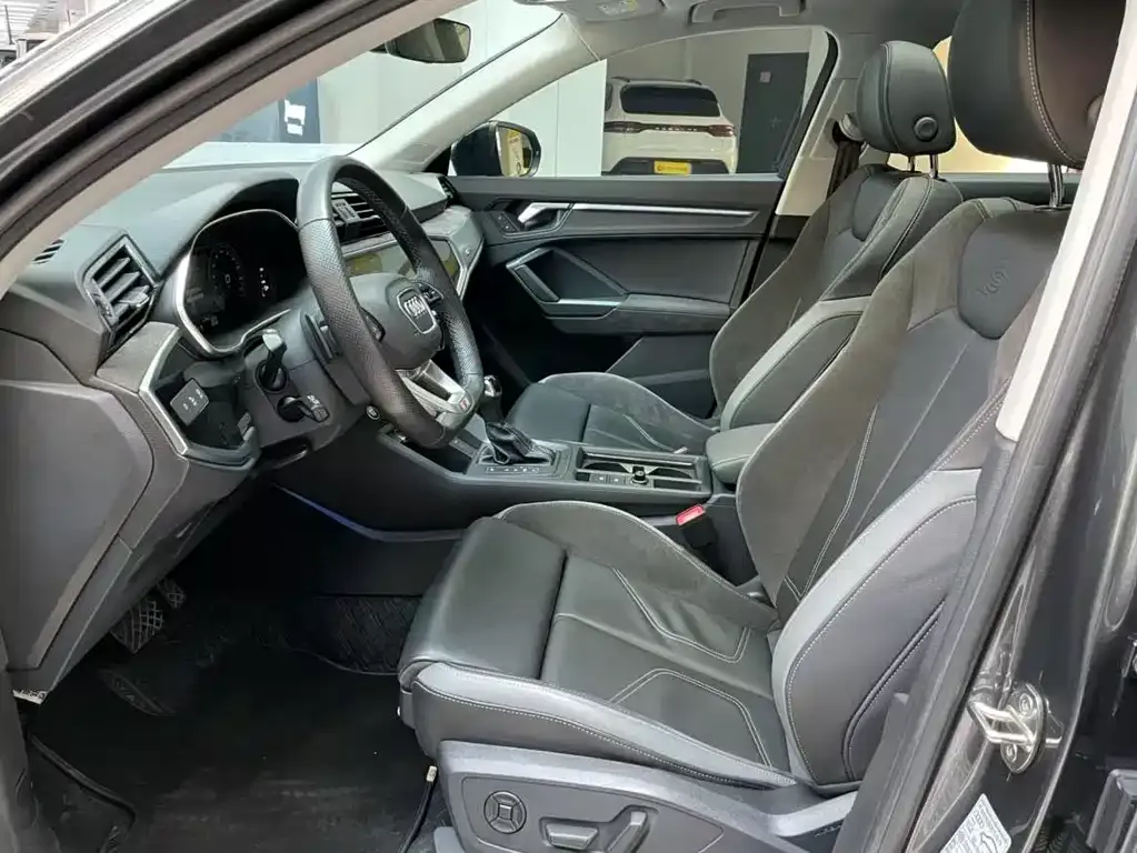 Audi Q3 Sportback 2022 из CN, фото 8