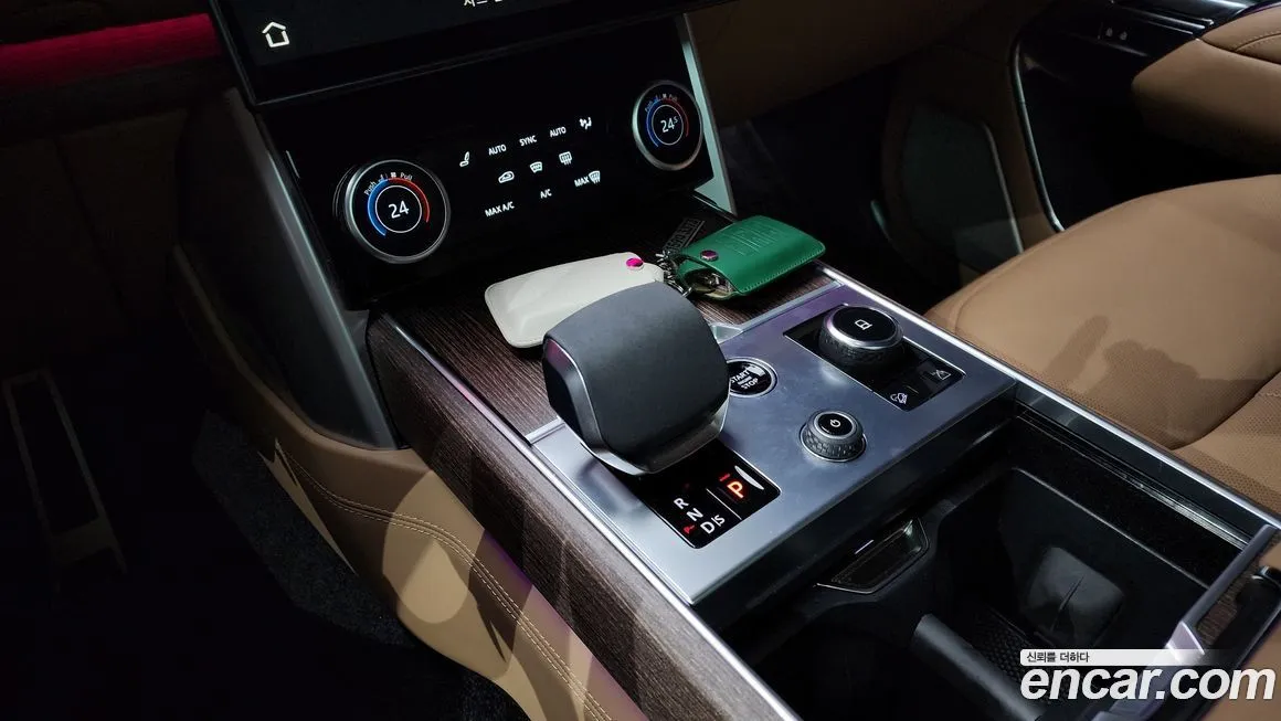 Land Rover Range Rover 2023 из KR, фото 10