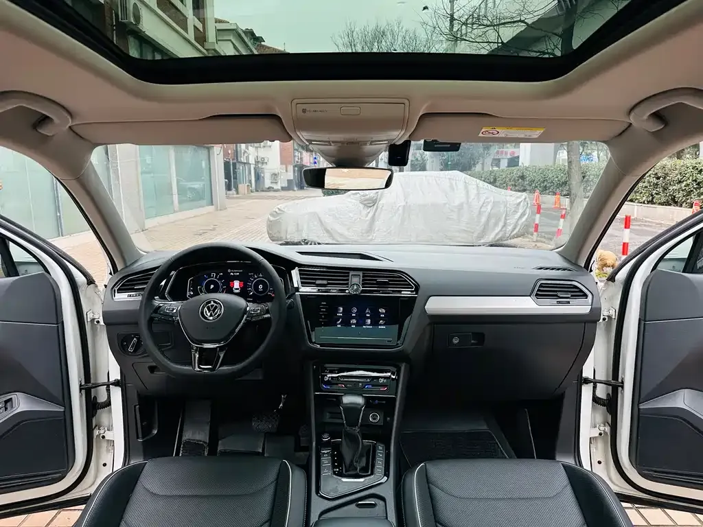 Volkswagen Tiguan L New Energy 2021 из CN, фото 10
