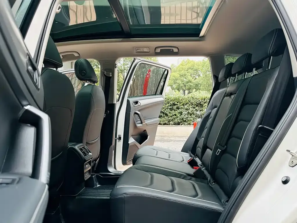 Volkswagen Tiguan L New Energy 2021 из CN, фото 7