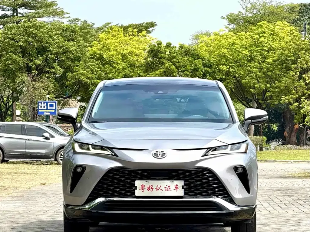 Toyota Venza 2023 из CN, фото 10