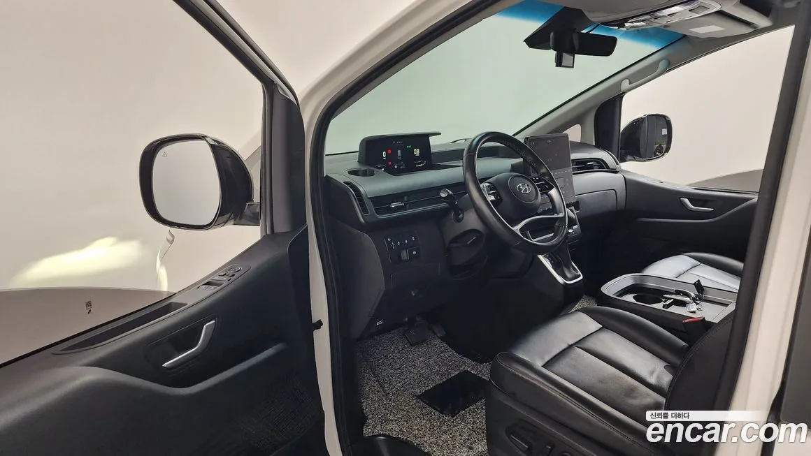 Hyundai Staria 2023 из KR, фото 4