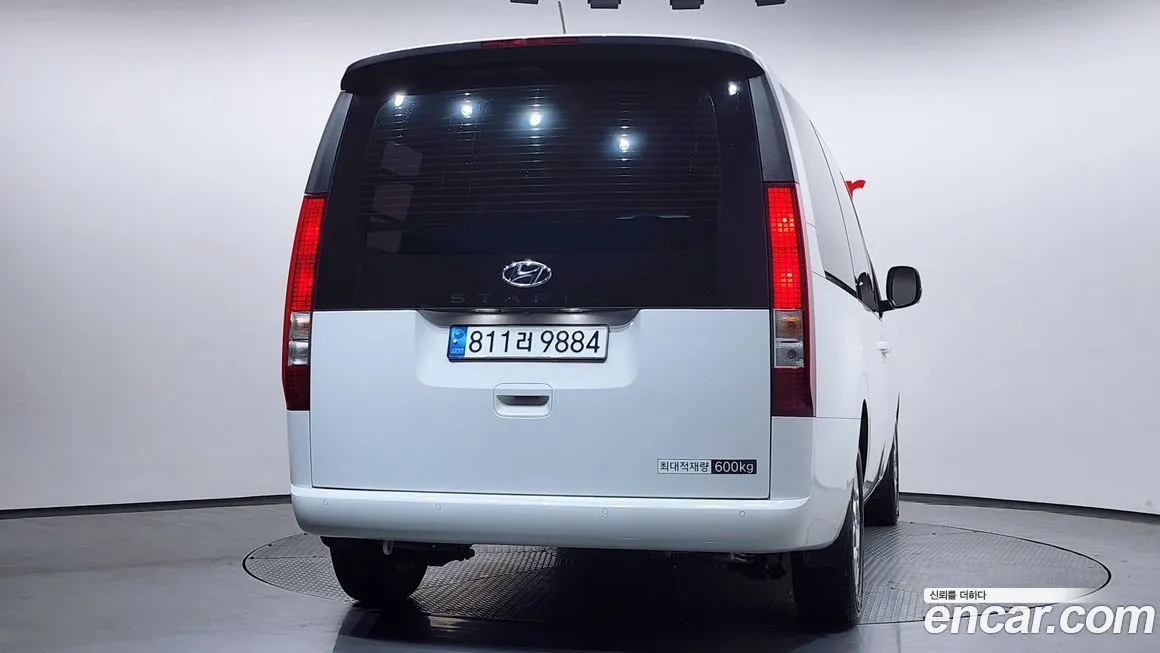 Hyundai Staria 2023 из KR, фото 3