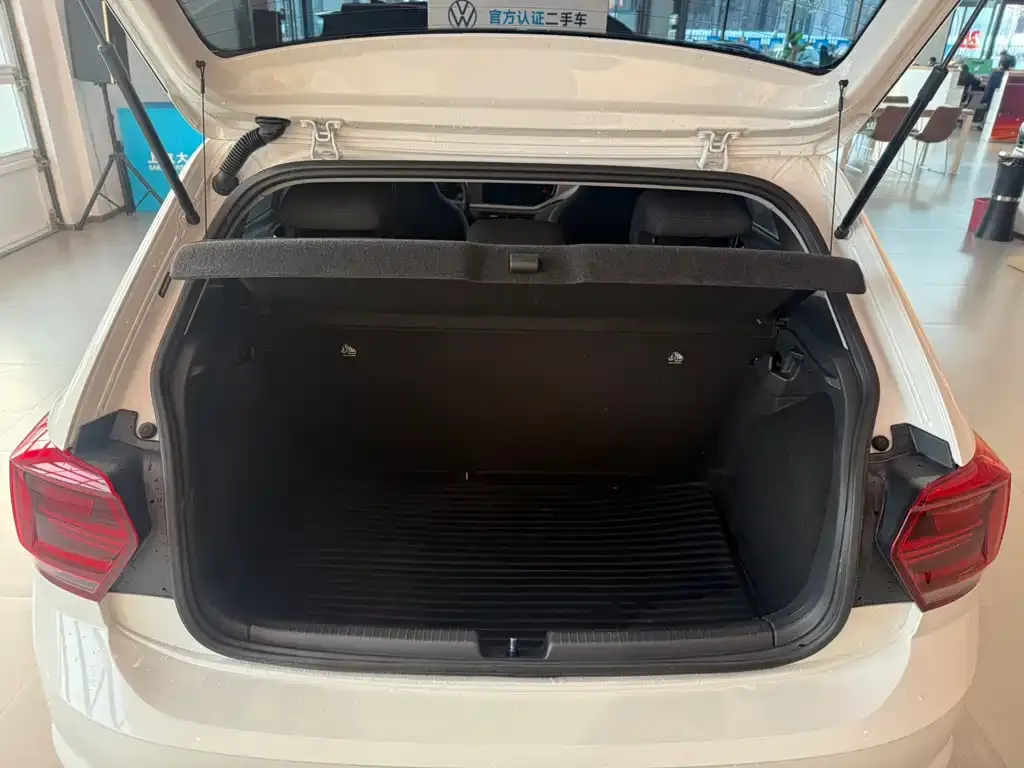 Volkswagen Polo 2023 из CN, фото 10