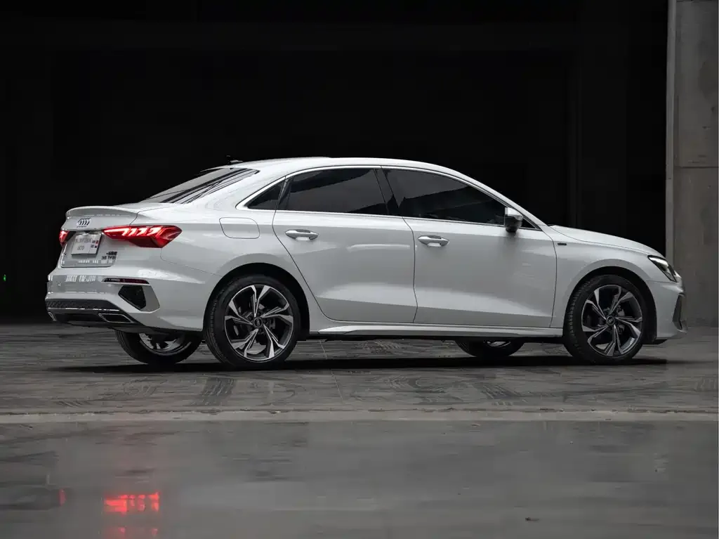 Audi A3 2022 из CN, фото 3