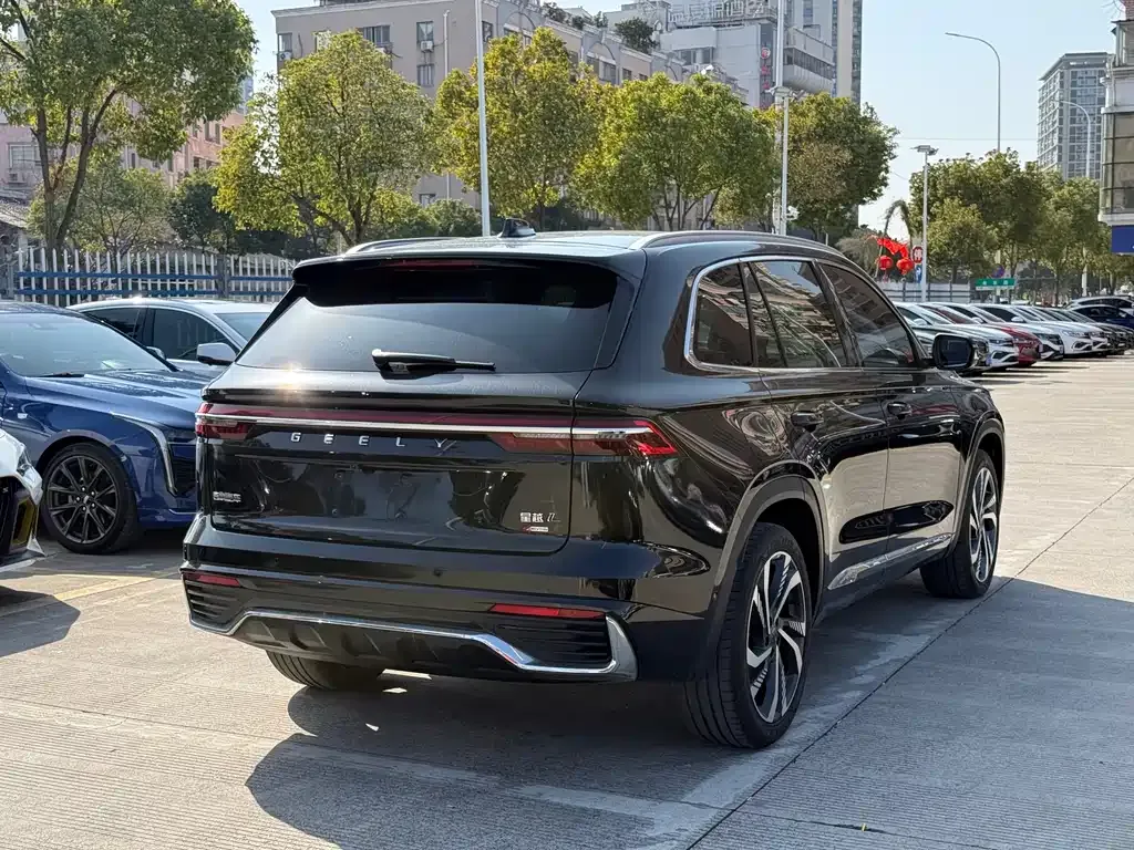 Geely Xingyue L — фото 4