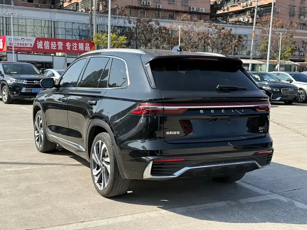 Geely Xingyue L — фото 8