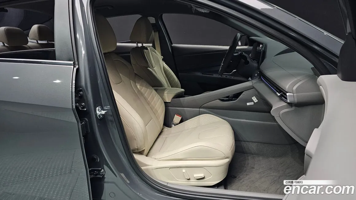 Hyundai AVANTE — фото 3