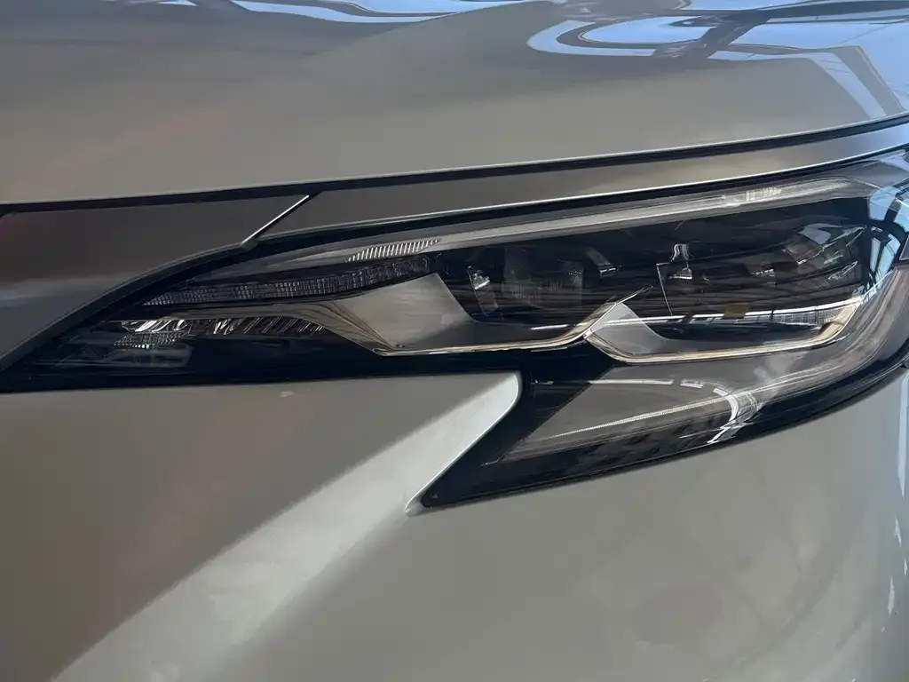 Toyota Sienna 2023 из CN, фото 2